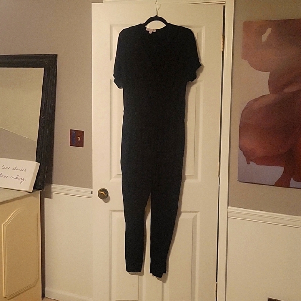 CHELSEA 28 BLACK PANTSUIT